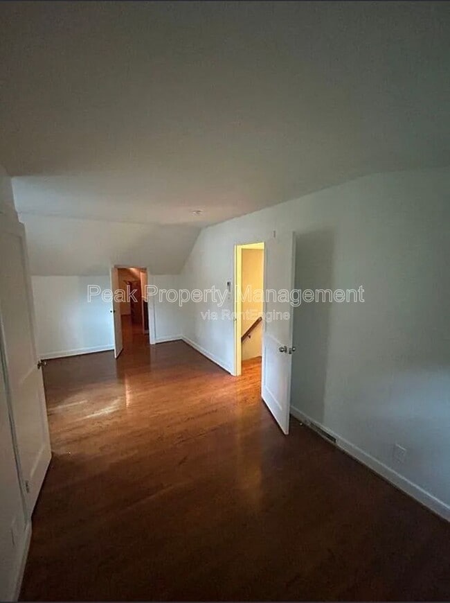 Building Photo - 7501 Tanglewood Rd