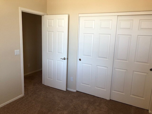 Building Photo - New carpet....great house for the money in Estrella Mountain Ranch!