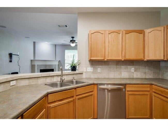 Building Photo - 6710 Breezy Pass