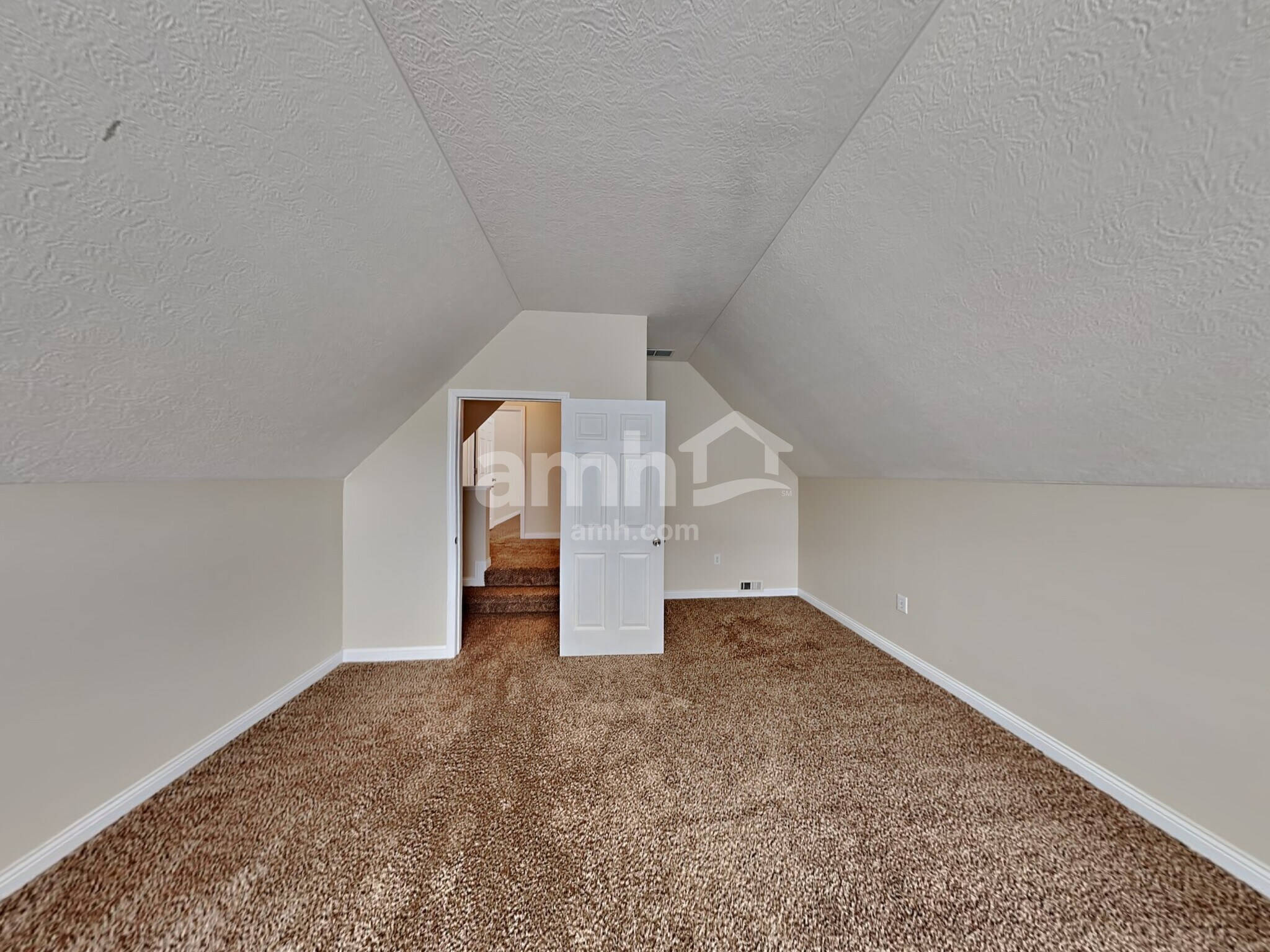 Building Photo - 7181 Normanton Dr