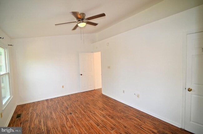 Building Photo - 3721 Edmond Way