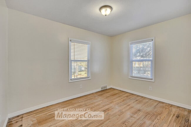 Building Photo - Freshly Renovated Clearfield Rambler | Move-In Ready