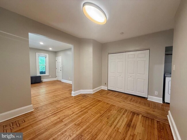 Building Photo - 2602 W 18th St