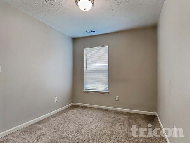 Building Photo - 6427 Calabash Pl