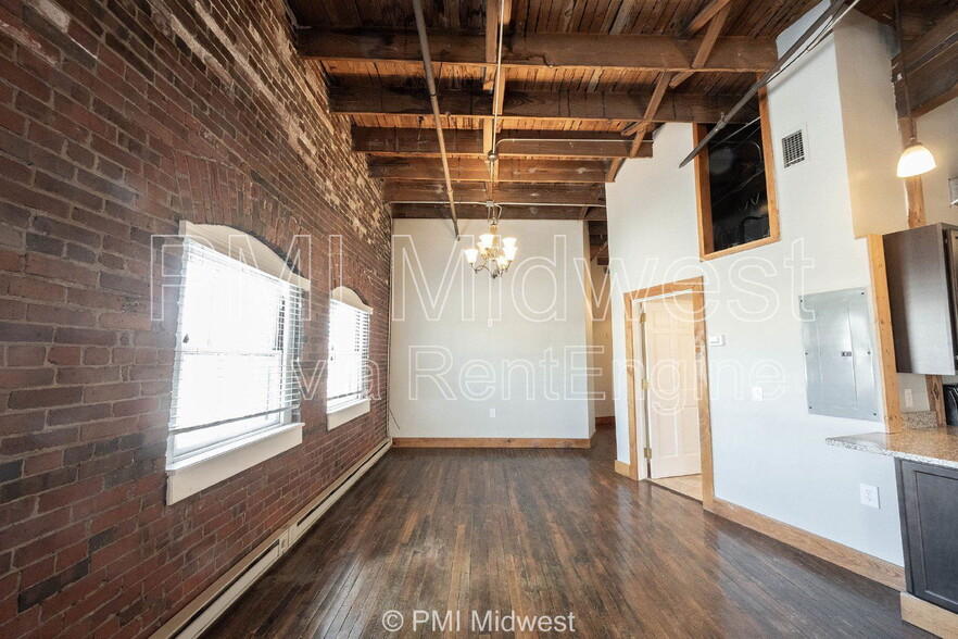 Building Photo - 501 Madison Ave