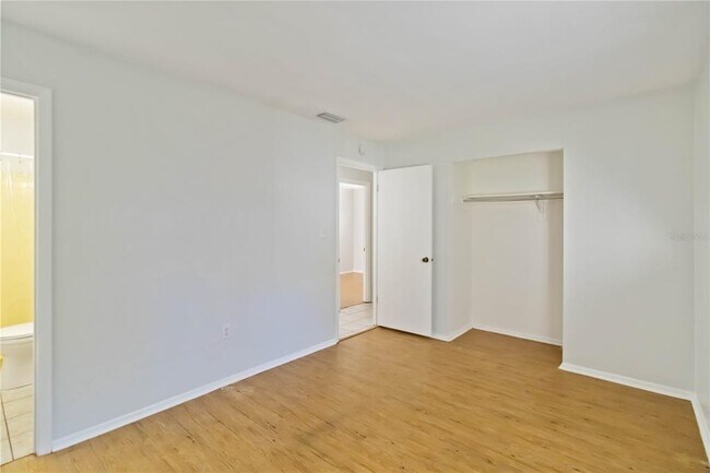 Building Photo - 2216 Flamingo Blvd