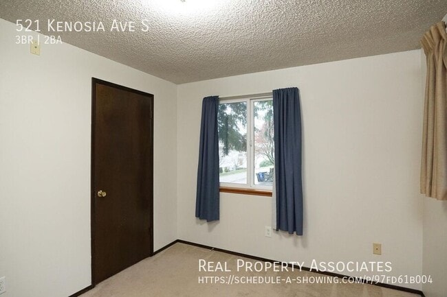 Building Photo - 521 Kenosia Ave S