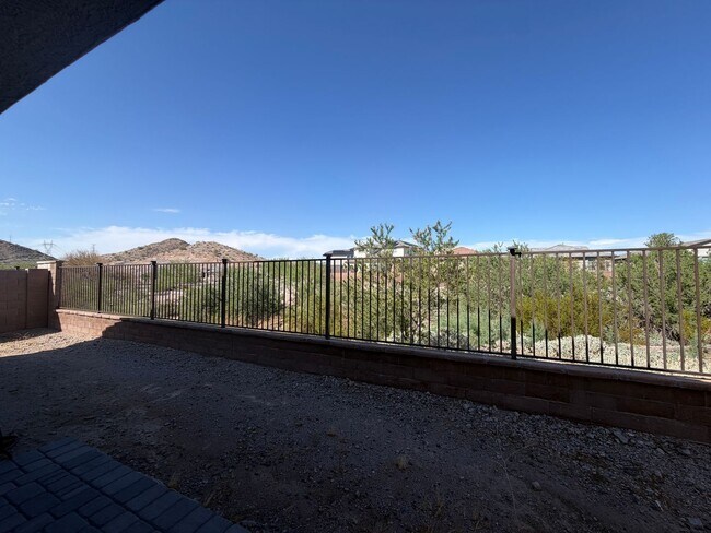 Building Photo - 16594 W Pedro Ln