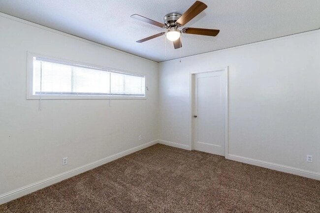 Building Photo - 1724 N West Ave