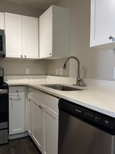 Building Photo - 37 Hamiltons Harbor Dr