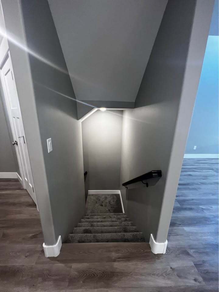 Building Photo - 10656 N 36th E