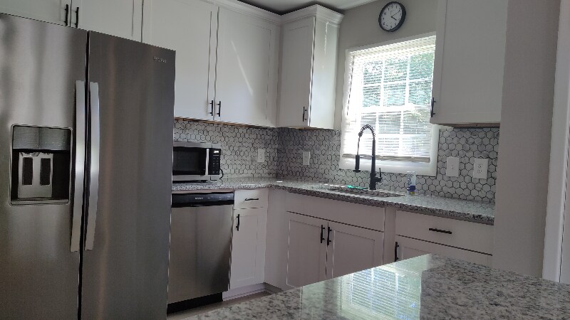 Building Photo - 3400 Cricketeer Dr