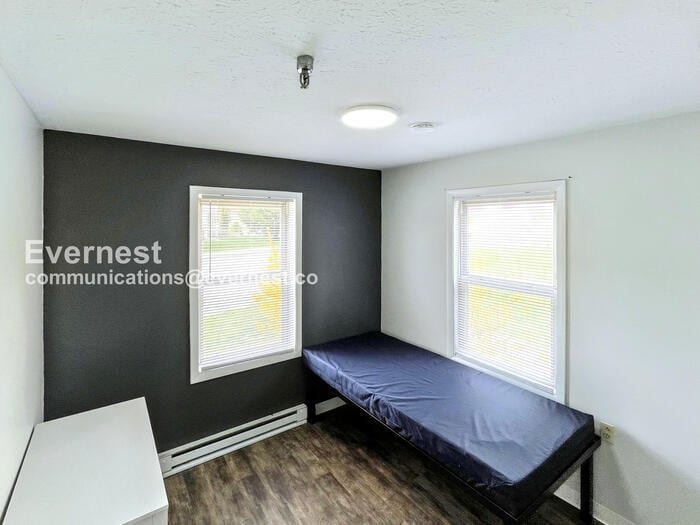 Building Photo - 212 Lower Consol Rd NW