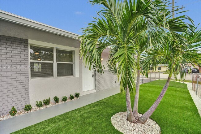 Building Photo - 5900 NW 19th St