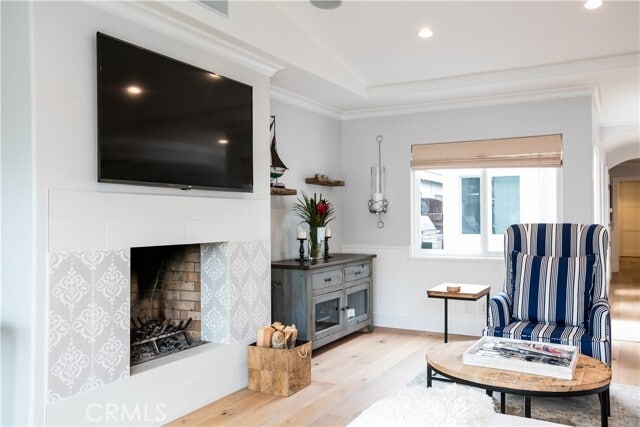 Building Photo - 617 Begonia Ave