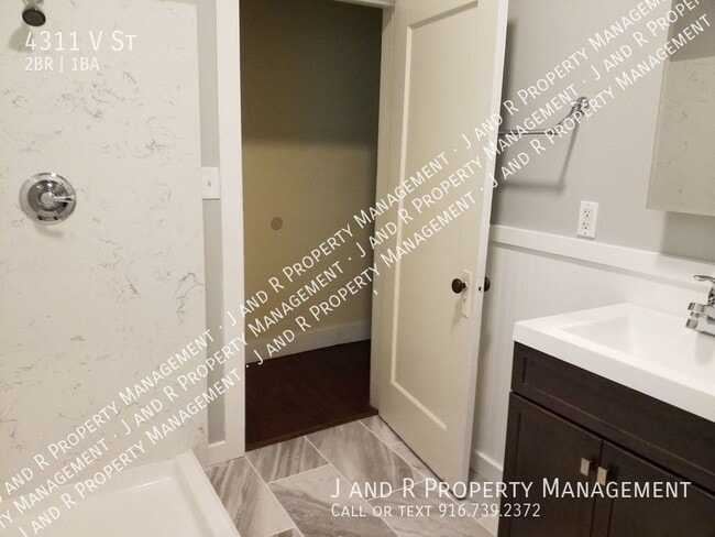 Building Photo - 4311 V St