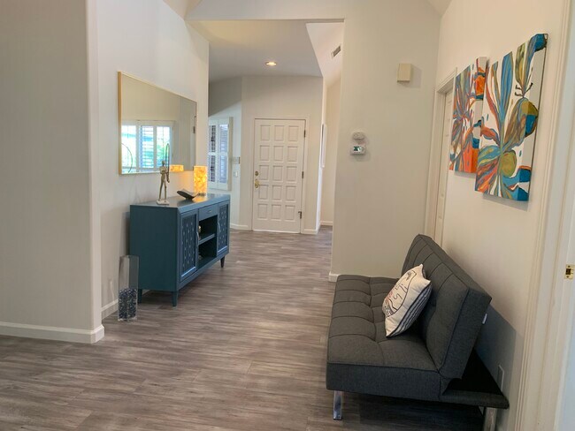 Hallway - 7635 Draper Ave