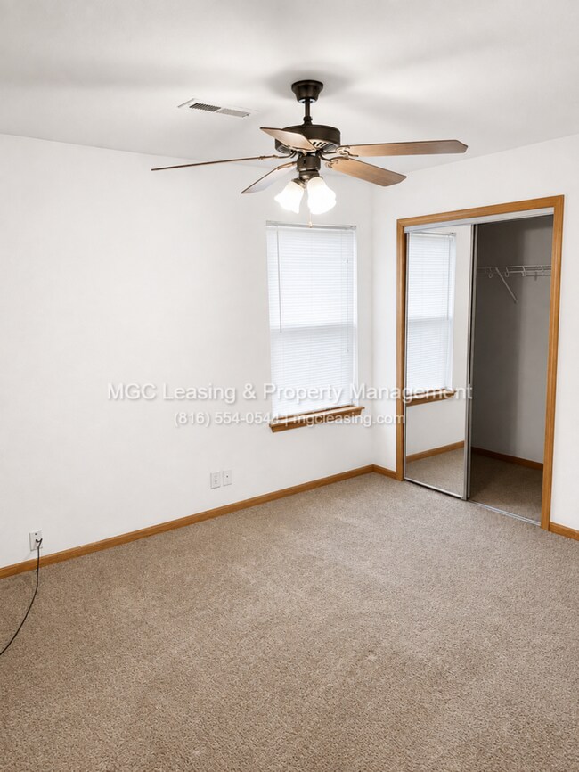 Building Photo - Peaceful Ranch Duplex in Pleasant Hill, MO