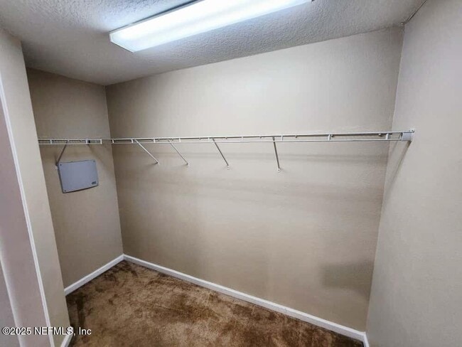 Building Photo - 6844 Misty View Dr