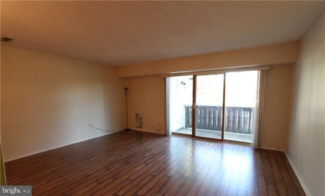 Building Photo - 2315 Aspen Dr