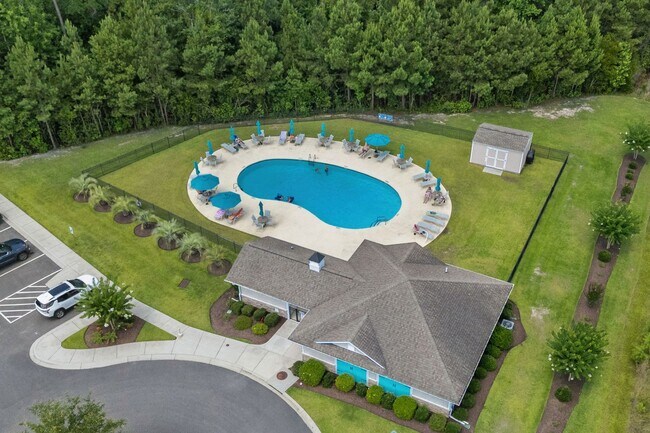 Building Photo - 156 Parmelee Dr