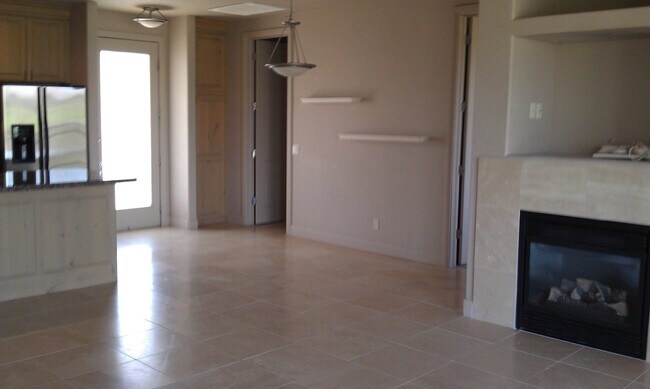 Building Photo - Condo on Sunbrook Golf Course