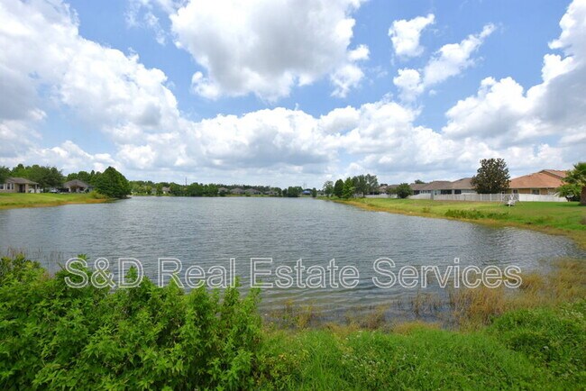 Building Photo - 5632 Aral Dr