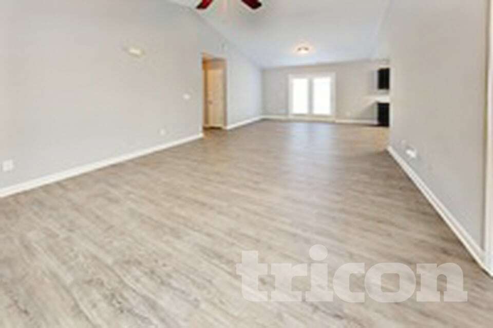 Building Photo - 793 Sir Raleigh Dr