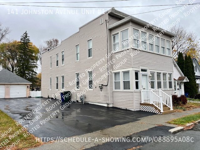 Building Photo - Spacious Cohoes 2-Bedroom