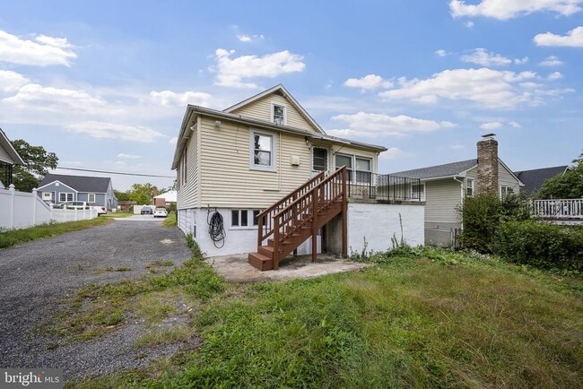Building Photo - 8807 Fearne Ave