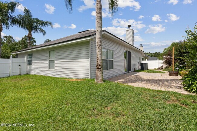Building Photo - 13260 Bonaparte Ln