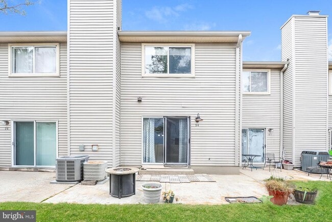 Building Photo - 94 Teal Ct