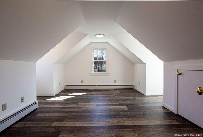 Building Photo - 12 Dunham Rd