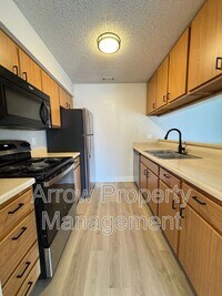 Building Photo - 2340 N 44th St