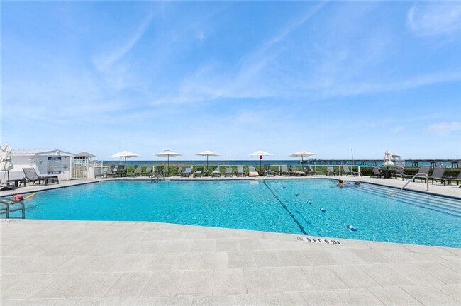 Building Photo - 333 NE 21st Ave