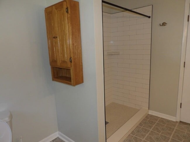 Building Photo - 917 9th Ave S