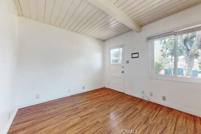 Building Photo - 1250 Stafford St