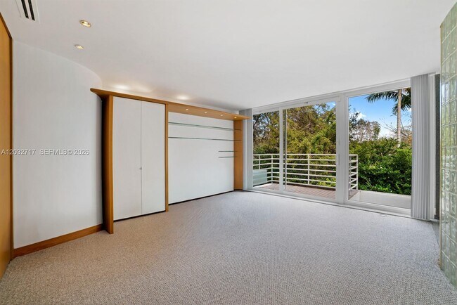 Building Photo - 6070 SW 128th St