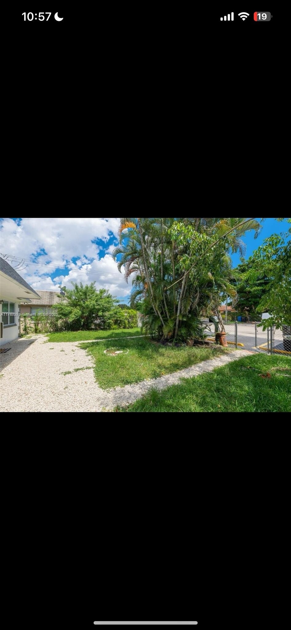 Building Photo - 1541 NW 8th Ave