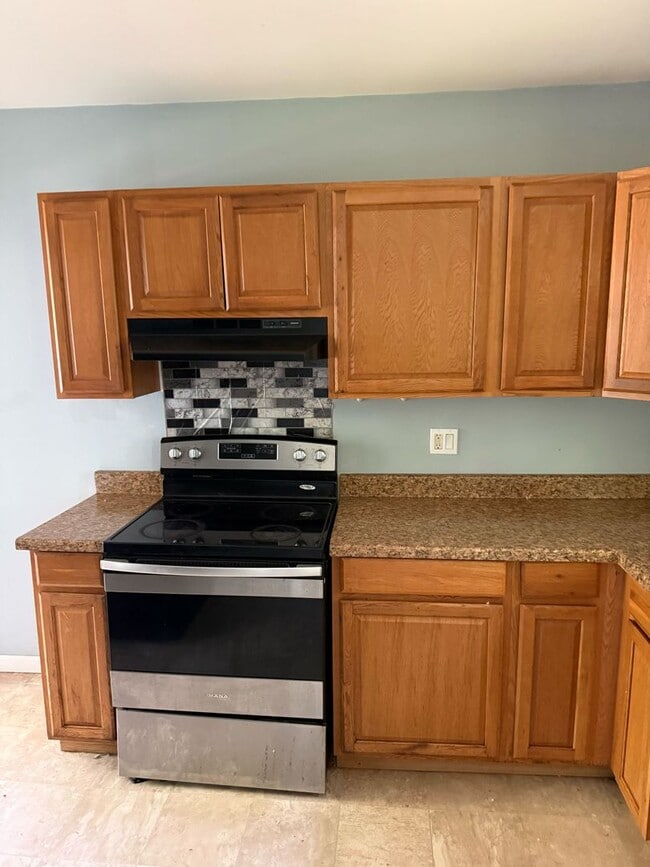 Building Photo - Nice 4/2 Rental in North Jackson in Broadmoor