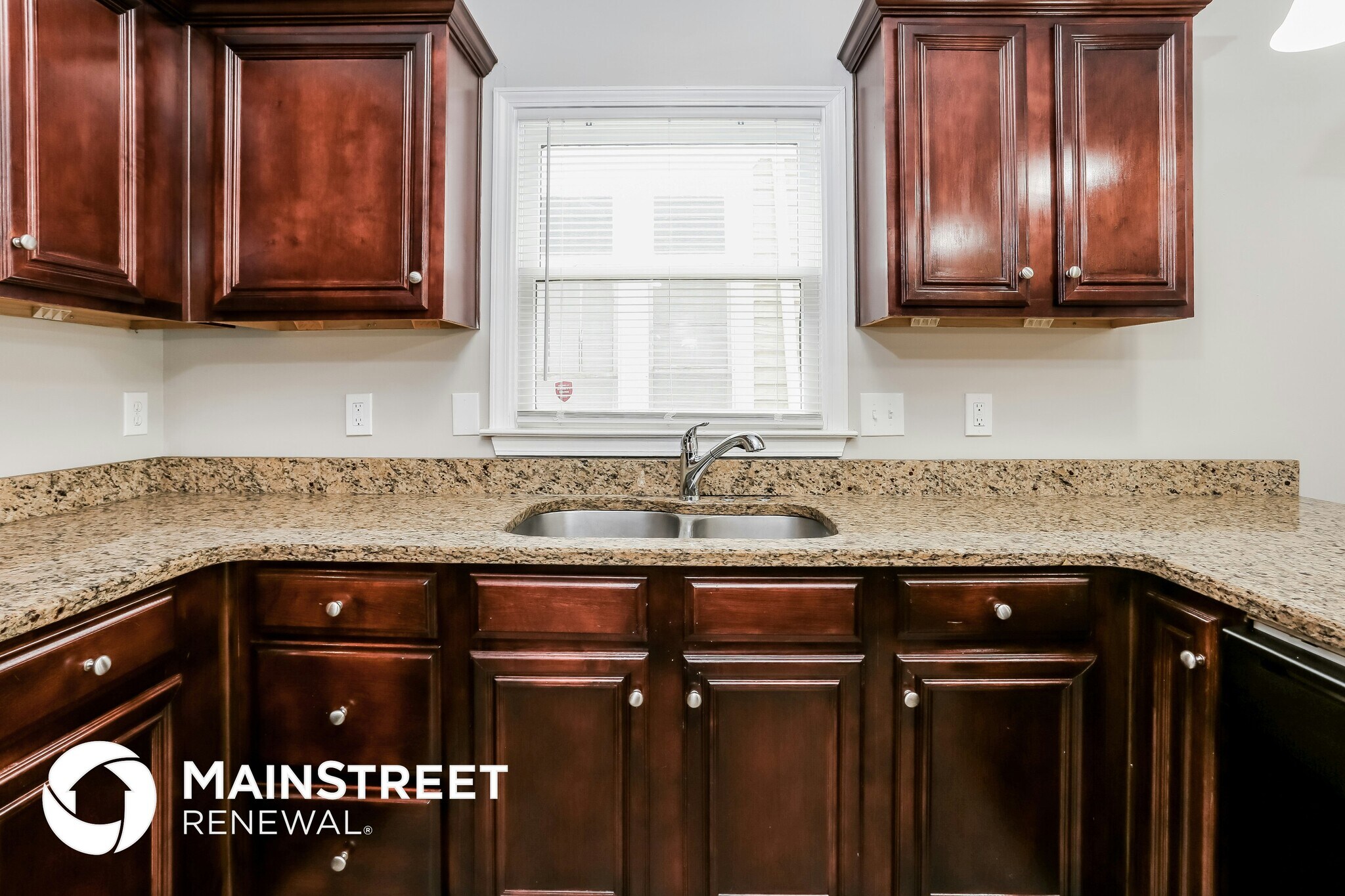 Building Photo - 223 Bass St SW