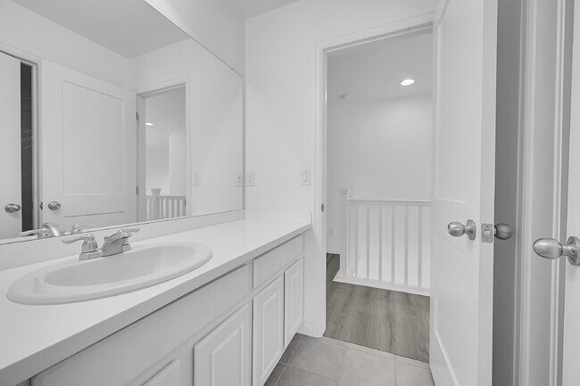 Building Photo - $3,125.00 - 4 Bedroom, 3.5 Bathroom, Singl...