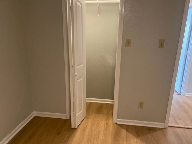 Building Photo - 7813 Pruitt Dr