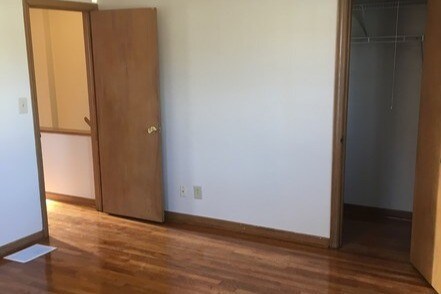 Building Photo - 2073 Ridgeview Rd