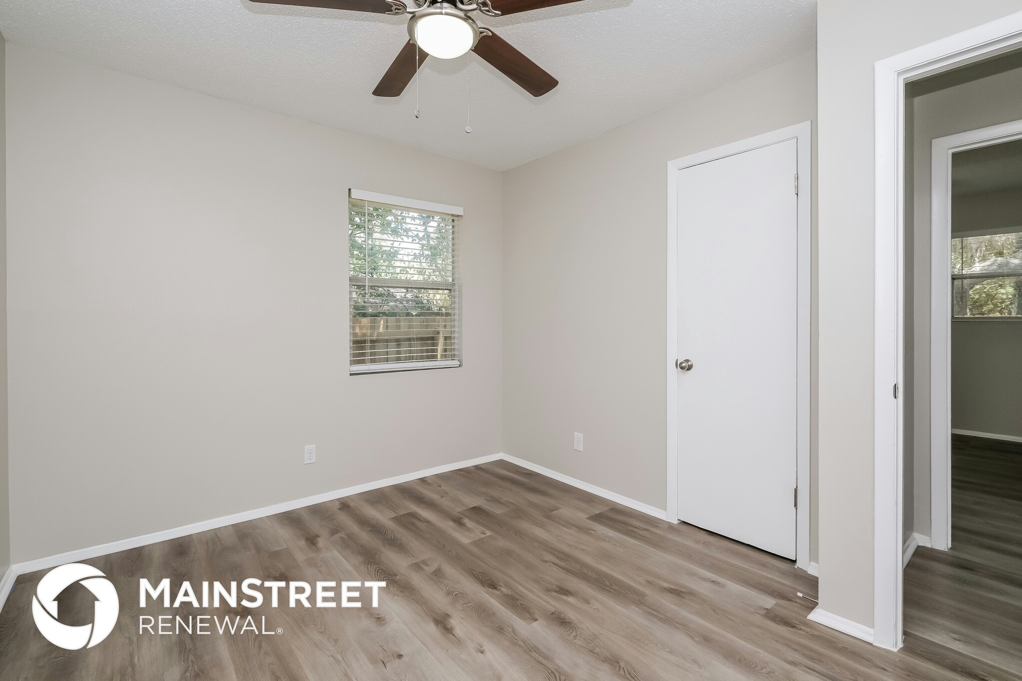 Building Photo - 425 S Disston Ave