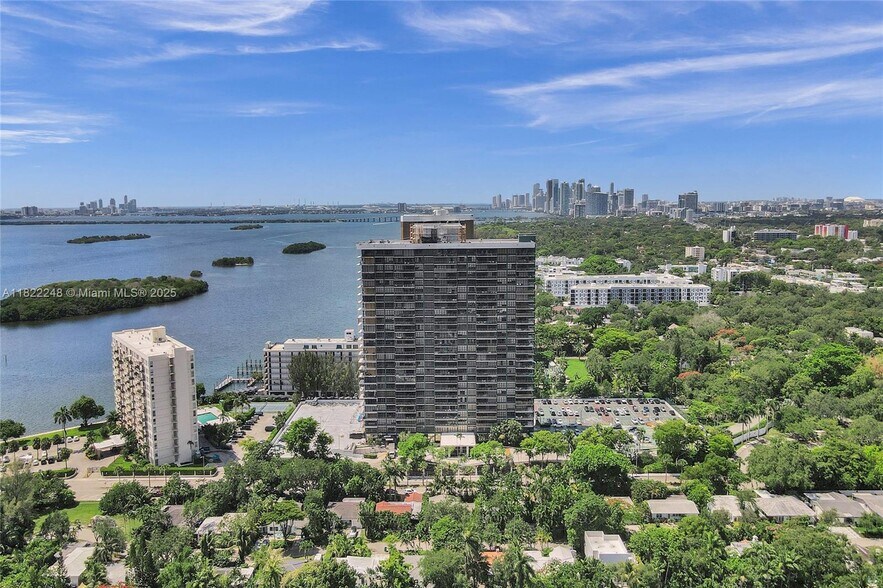 Quite but just a few steps from the beach and downtown Miami - 780 NE 69th St