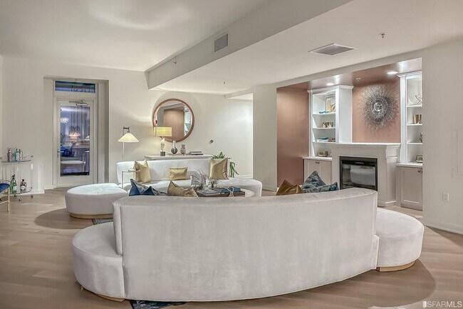 Building Photo - 401 Harrison St