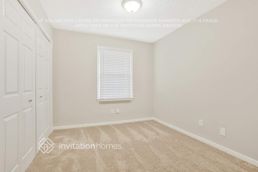 Building Photo - 415 Plainville Dr SW