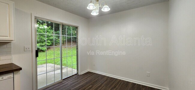 Building Photo - 588 Hunnicutt Rd SE