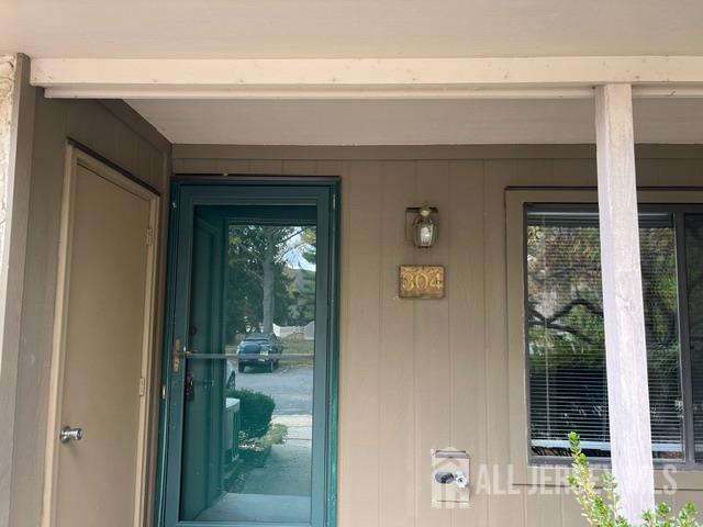 Building Photo - 304 Hampshire Dr